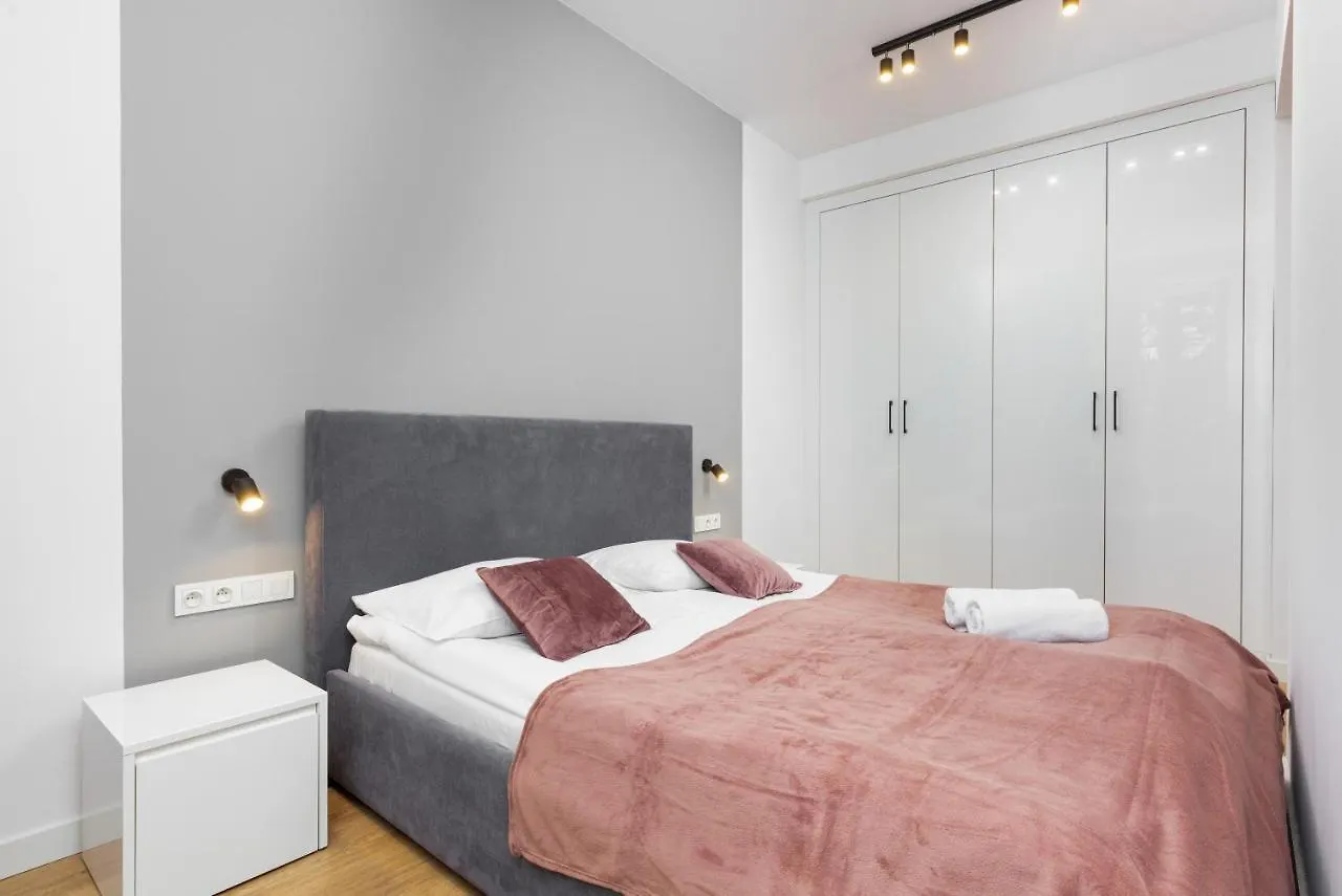 Sławińska Apartments Warsaw Wola by Renters Polska